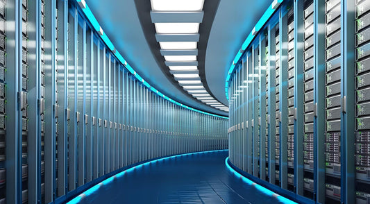 Preparado para o 5G: Como os cabos de fibra óptica da AMPCOM dão suporte à infraestrutura móvel de próxima geração