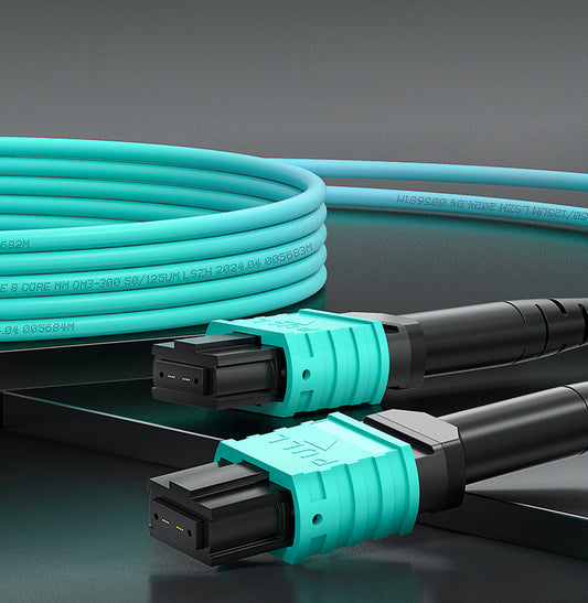  Conectores AMPCOM CS vs. MPO/MTP: Por que a próxima geração de cabeamento para data centers é menor, mais rápida e mais próxima do chip?