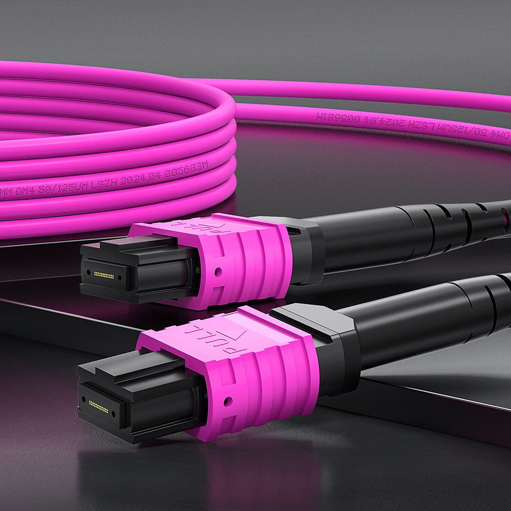 Cabo de fibra óptica multimodo OM4 50/125µm com 24 fibras, conector MPO UPC (fêmea) para conector MPO UPC (fêmea), revestimento magenta LSZH.